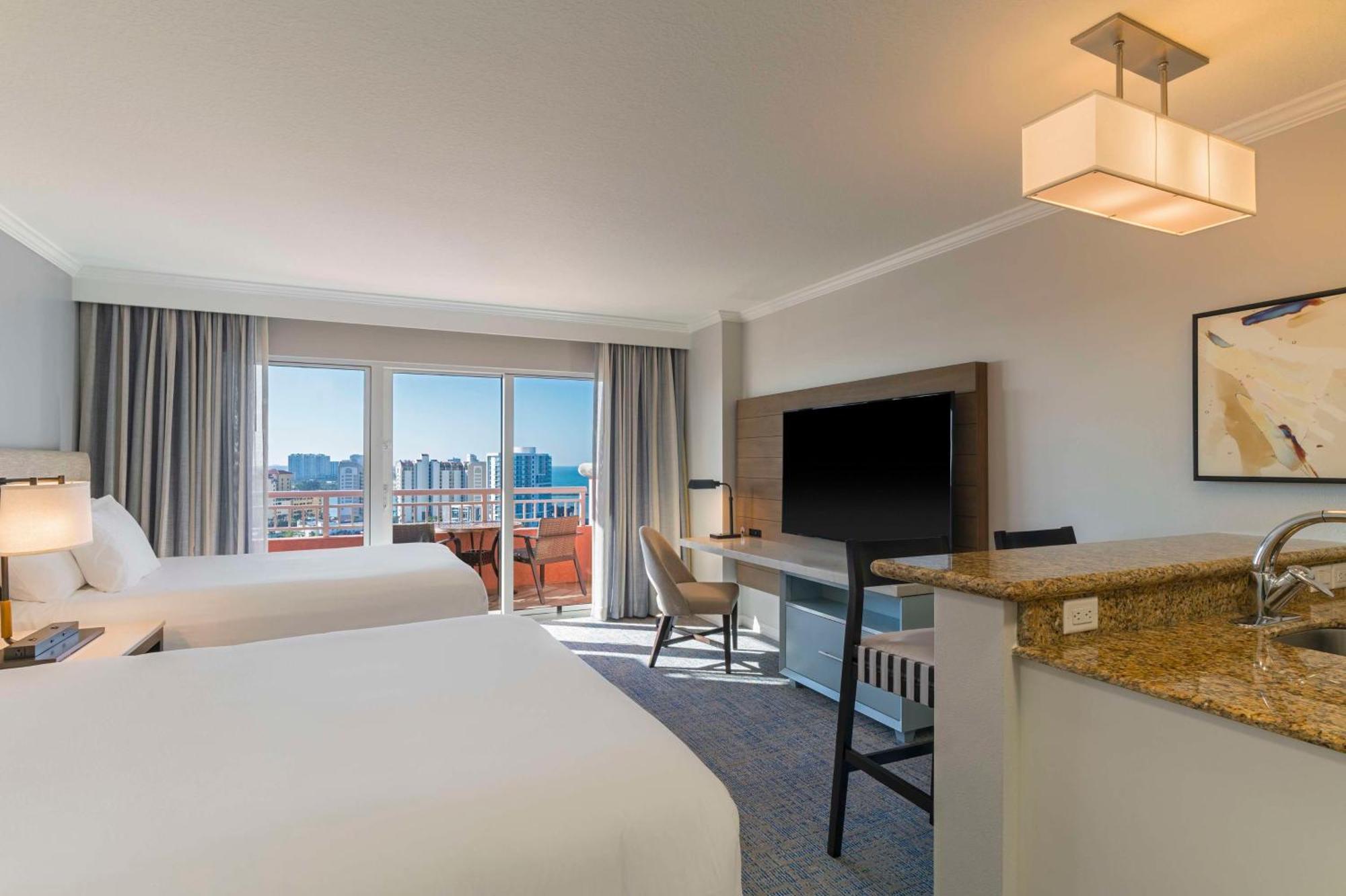 Queen Studio with Two Queen Beds, Gulf View and Bathtub - Mobility Access