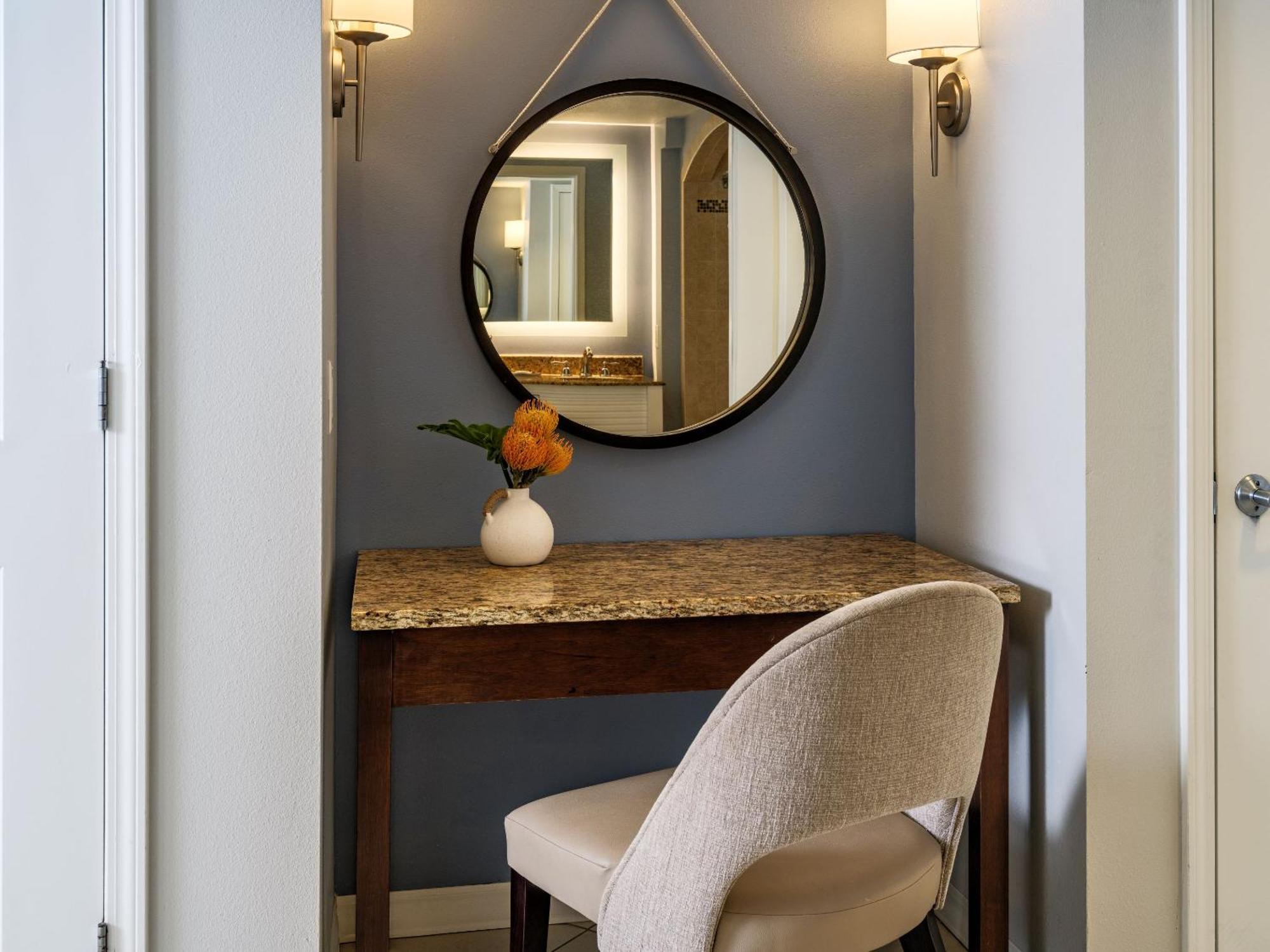 King Studio Suite with Pier View